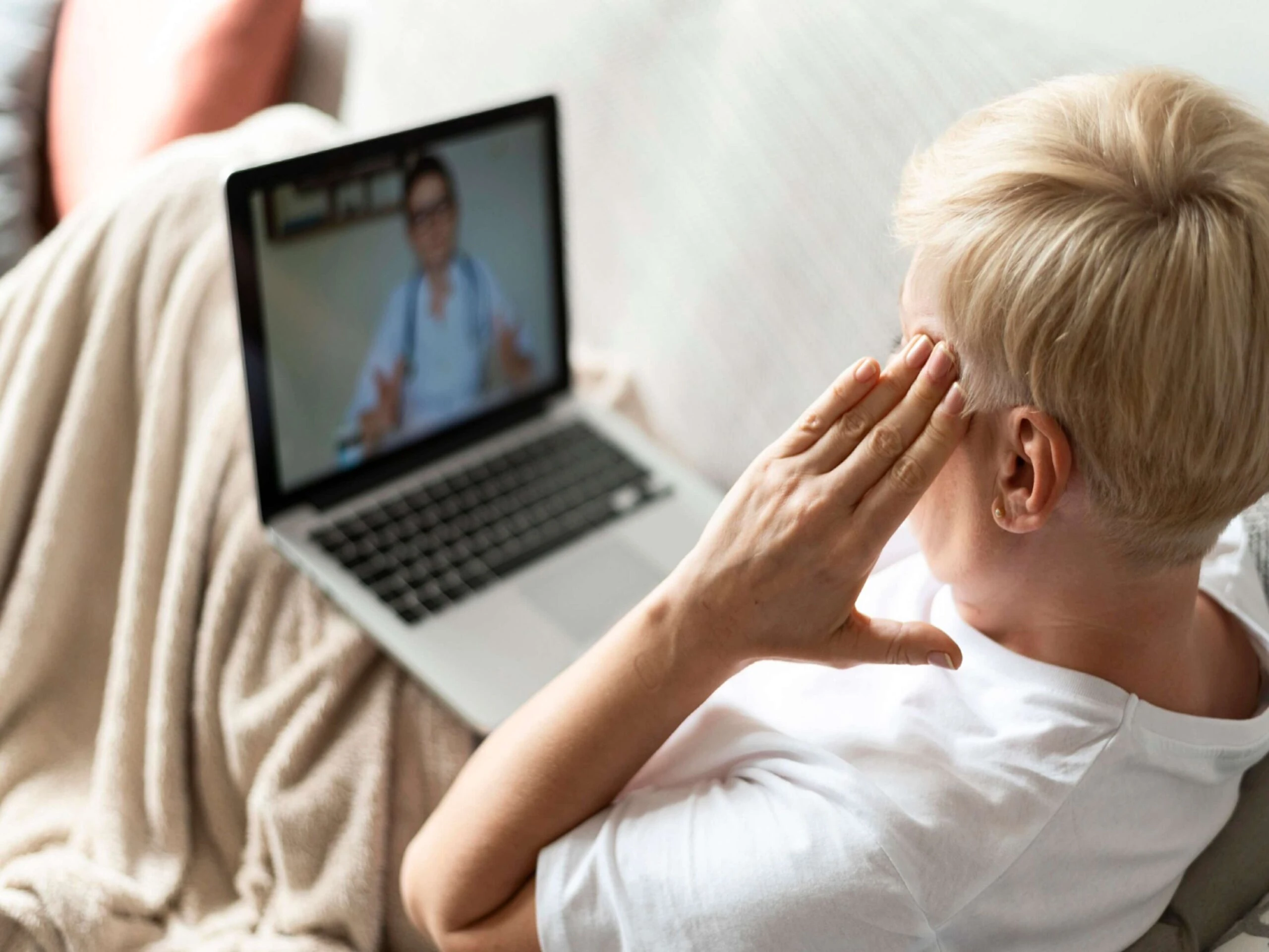 Features and benefits of mental health software